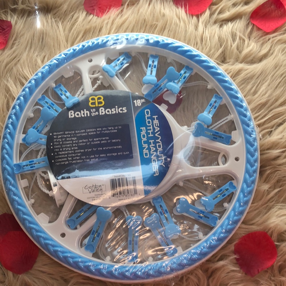 Bath to the Basics Heavy duty Cloth Hanger Round